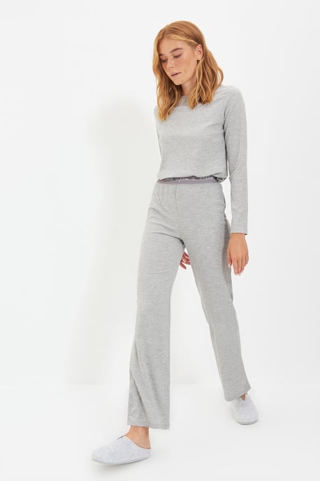 Trendyol Femmes  Vélo Collier Pyjama Ensemble 2 pieces - Image 6