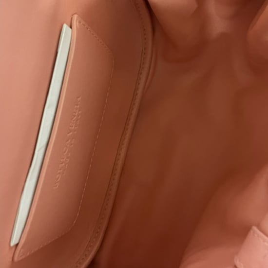 Bottega Veneta Kleine Schnabel Umhängetasche aus pinkem Leder - Image 5