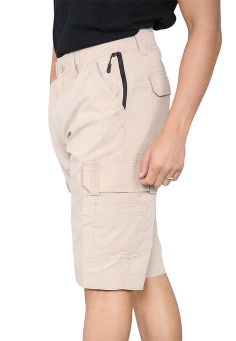 Schnell trocknende Herren-Cargo-Shorts mit mehreren Taschen in Sand - Image 3