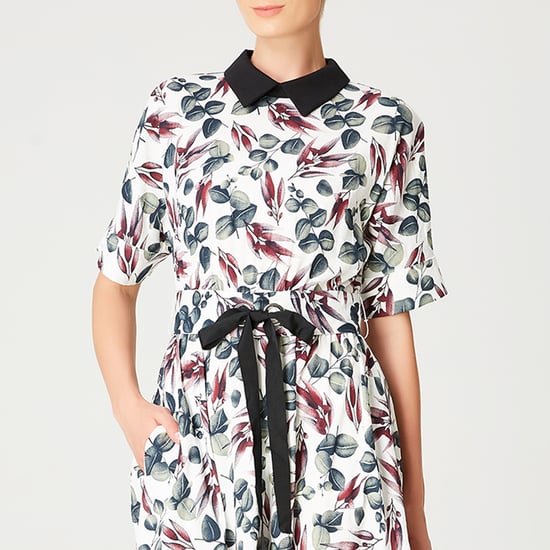 Trapèze-Robe in Midi-Länge mit feinen Brüsten und Fransen - Image 5