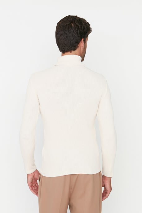 Trendyol Hommes Col roulé  Corps conique Chandail - Image 5