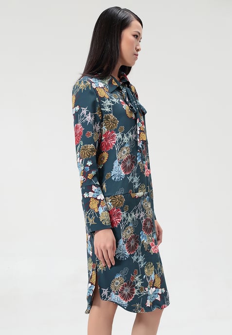 Hemdkleid mit Blumenmuster und Ascot-Krawatte - Image 3