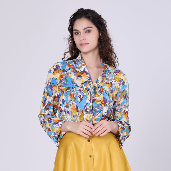 Bluse mit Ascot-Krawatte und abstraktem Druck - Image 1