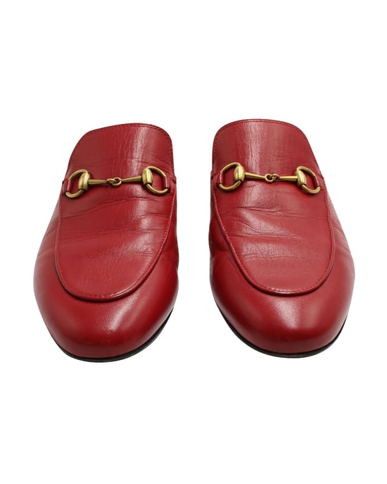 Rote Mules mit Pferdebit - Image 3