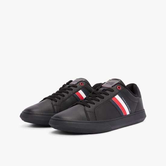 Herren Tommy Hilfiger Essential Leder Cupsole Sneakers in Schwarz - Image 2