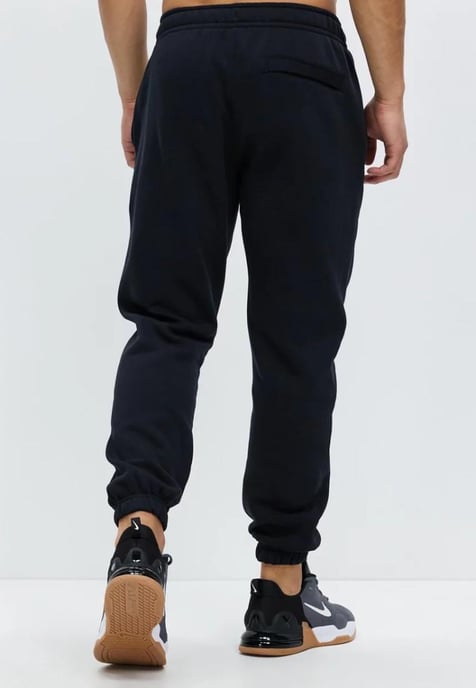 Nike Club Fleece Plus Trainingsanzug mit kleinem Logo in Schwarz - Image 6