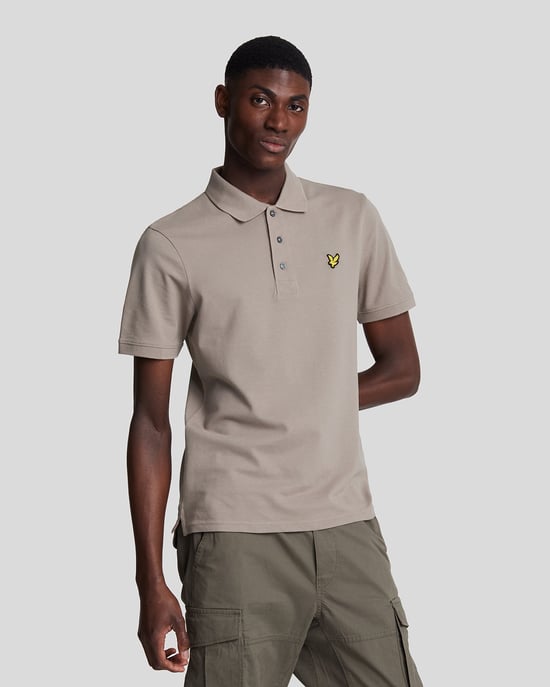 Schlichtes Poloshirt für Herren in Grün - Image 1