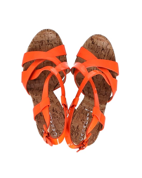 Casadei Überkreuzte Sandalen mit hohem Blockabsatz aus orangefarbenem Lackleder - Image 5