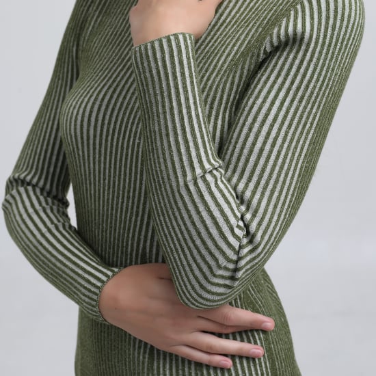 Asymmetrisches kurzes Kleid aus Rippenstrick - Image 5