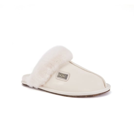 Geschlossene Pantolette aus Satin in Hellbraun - Image 2