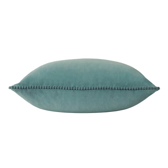furn. Cosmo Quadratisches Samt-Kissenbezug mit Pom-Pom-Besatz - Image 2
