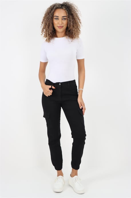 Damen-Jeans mit seitlichem elastischem Bund und Bündchen in Schwarz - Image 6
