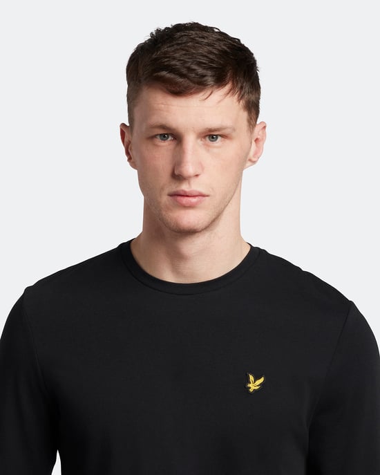 Lyle & Scott Schlichtes T-Shirt mit langen Ärmeln in Schwarz - Image 5