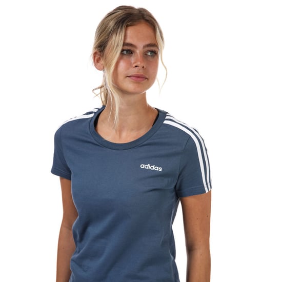 adidas Essentials 3-Streifen T-Shirt für Frauen in Blau und Weiß - Image 5