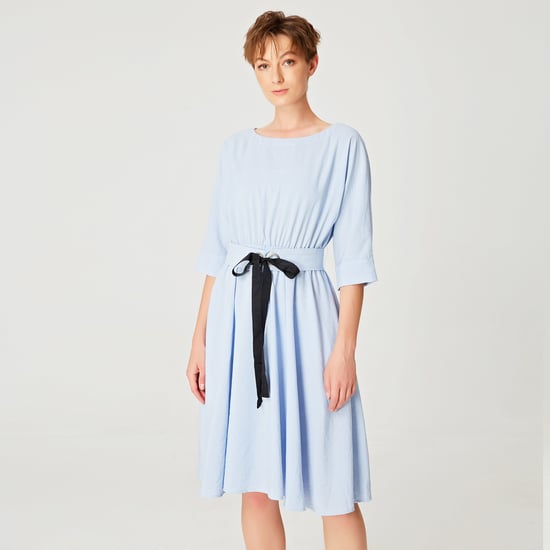 Ausgestelltes Kleid mit breitem Gürtel - Image 4