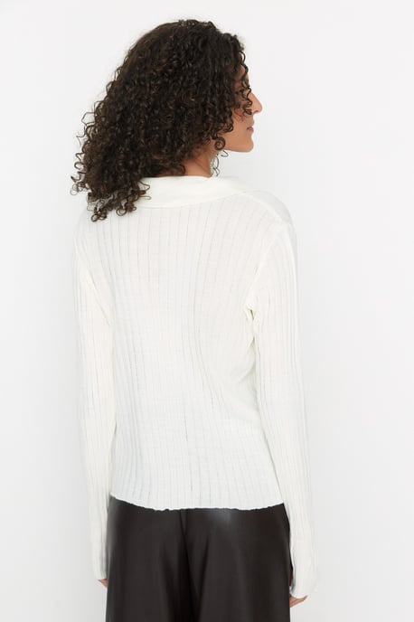 Trendyol Damen Pullover einfarbig - Image 5
