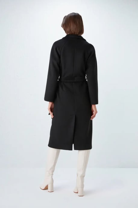 Classic Coat in Black - Image 4