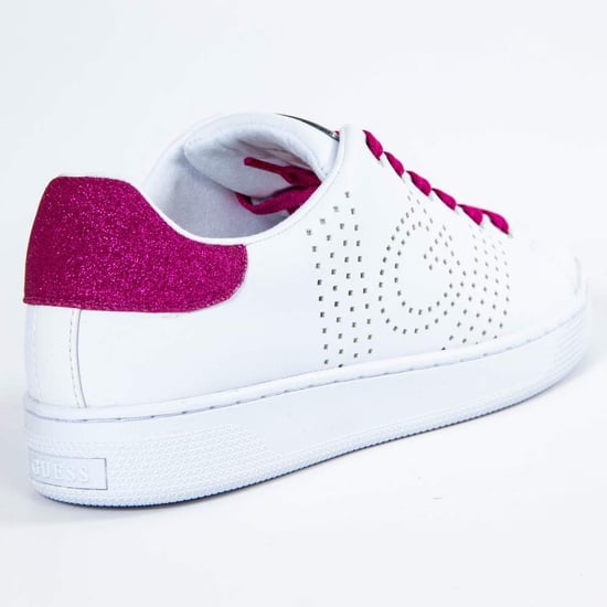 Guess Damenmode Perf Sneakers - Image 5