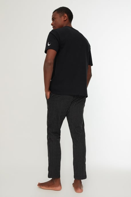 Trendyol Hommes Vélo Collier Pyjama Ensemble 2 pieces - Image 6