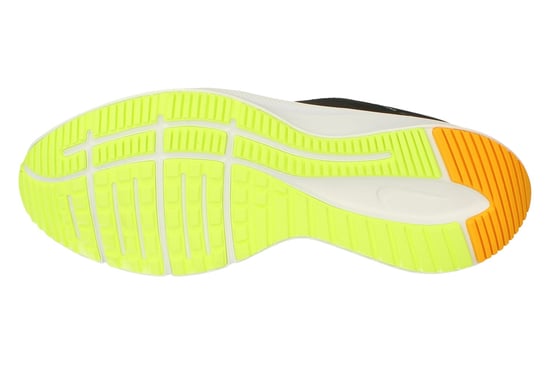 Nike Quest 3 Herren Schwarz Turnschuhe - Image 5