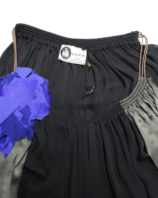 Lanvin Blumenapplikationen Abendkleid aus schwarzer Seide - Image 6