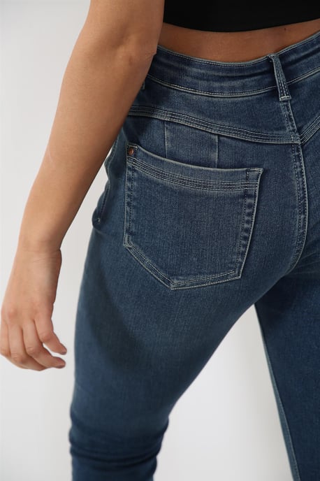 Damen Magic Shaping High Waisted Skinny Fit Jeans in Blau - Image 5