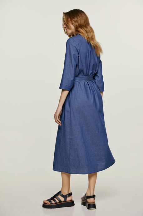 Himmelblaues Midikleid mit Gürtel - Image 6