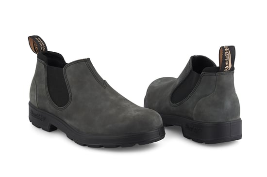 Blundstone #2035 Rustic Black Chelsea Boot