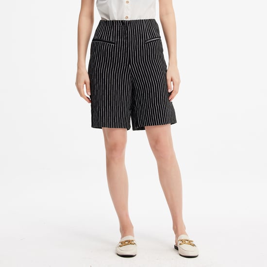 Gestreifte gerade Shorts - Image 4