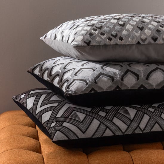 Paoletti Lexington Samt Jacquard Federfüllung Kissen - Image 5