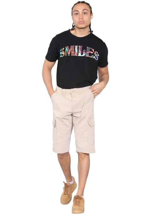 Schnell trocknende Herren-Cargo-Shorts mit mehreren Taschen in Sand - Image 6