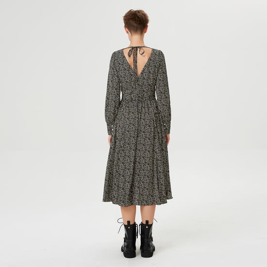Tailliertes Blusenkleid mit Liberty-Print und tiefem Rückenausschnitt - Image 2
