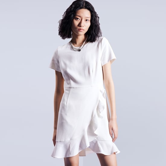 Kurzes Skaterkleid mit Rüschen - Image 1