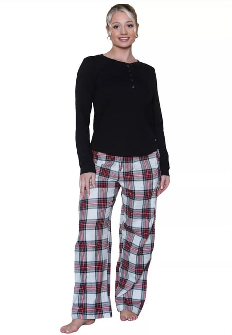 GAP Womens Pyjama Flanell Schlaf Set in Schwarz Tartan - Image 1