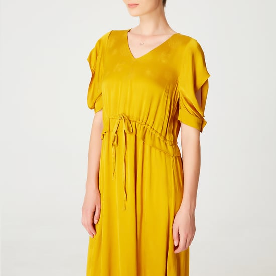 V-neckline midi dress with drawstring belt
