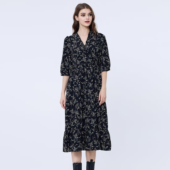 Kleid mit Liberty-Print in Herzform und Rüschenausschnitt - Image 1