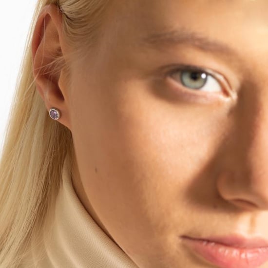 Luxenter essentielle Ohrringe aus 925er Sterlingsilber und Amethyst-Zirkonia mit rhodiumbeschichtetem Finish - Image 2