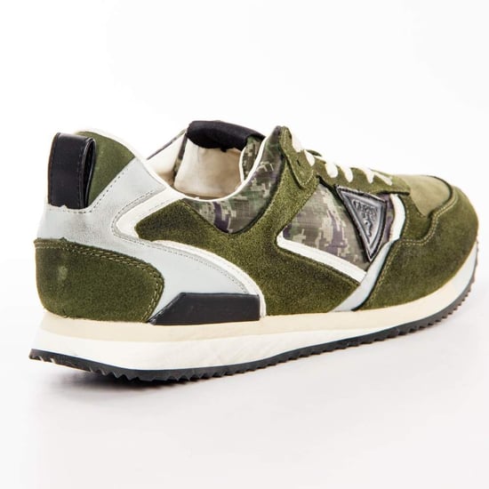 Guess Herren Schwarz Logo Dreieck Sneaker - Image 6