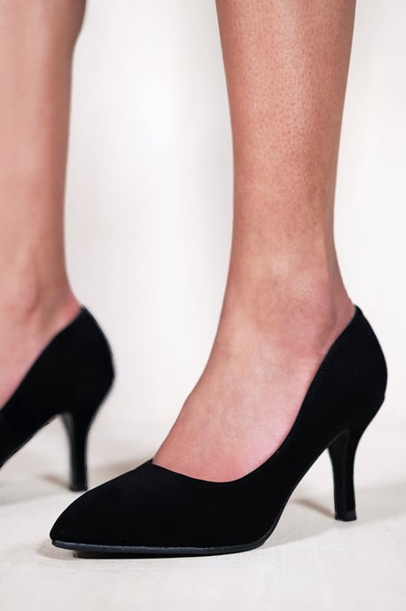 Where's That From Womens 'Paola' Mid High Heel Court Pump Shoes With Pointed Toe