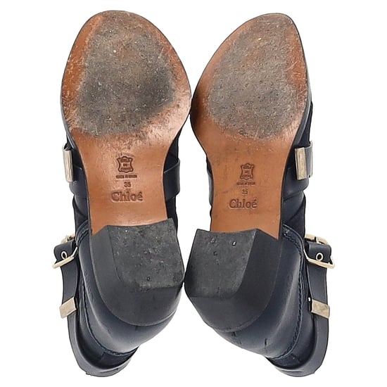Chloé Ankle Boots aus schwarzem Wildleder mit Schnallen- und Schnürdetails - Image 6