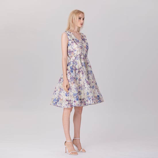 Ärmelloses Teekleid aus Organza mit Blumendruck - Image 6