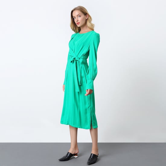 Drapiertes Kleid mit langen Ärmeln und Schnur an der Seite - Image 3