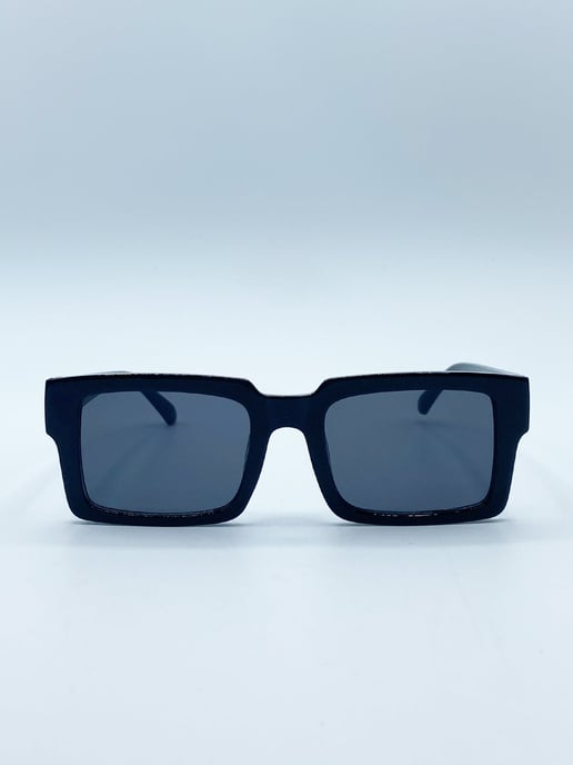 Square Frame Sunglasses in Black