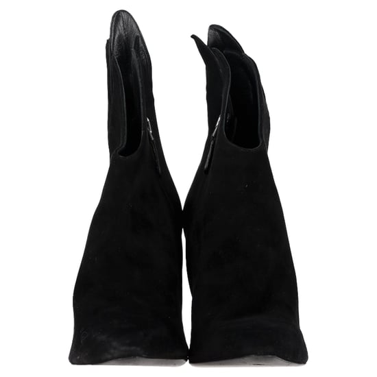 Bottega Veneta – Ankle Boots mit Flame-Absatz aus schwarzem Wildleder - Image 2