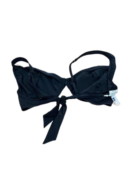 Essentials Moulded Tie Front Top Black