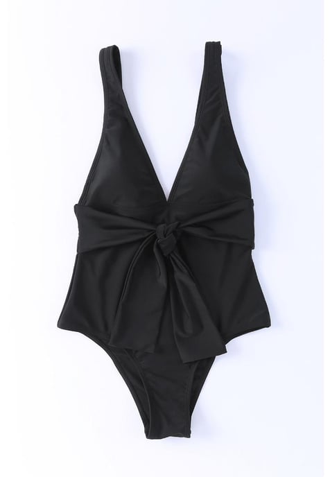 Damen-Badeanzug mit tiefem V-Ausschnitt und Bindegürtel in Schwarz - Image 4