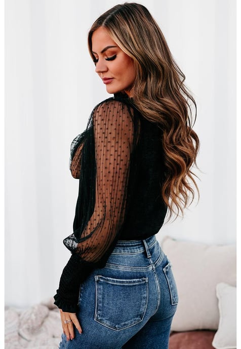 Damen-Bodysuit aus Netzstoff mit Überwurf in Schwarz - Image 4