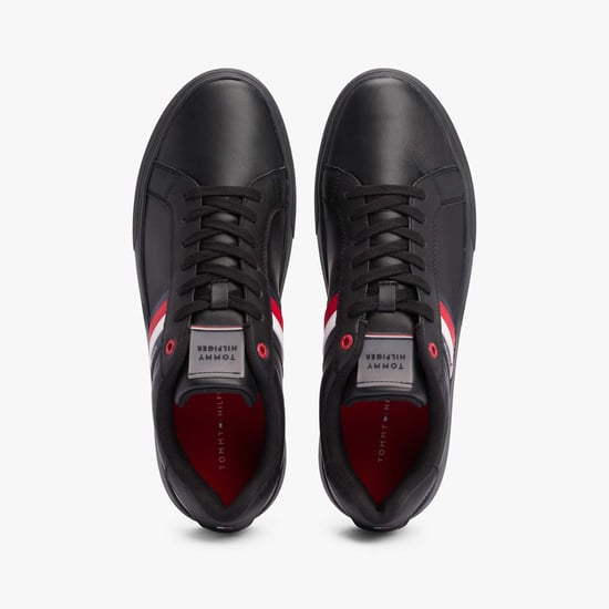 Herren Tommy Hilfiger Essential Leder Cupsole Sneakers in Schwarz - Image 4