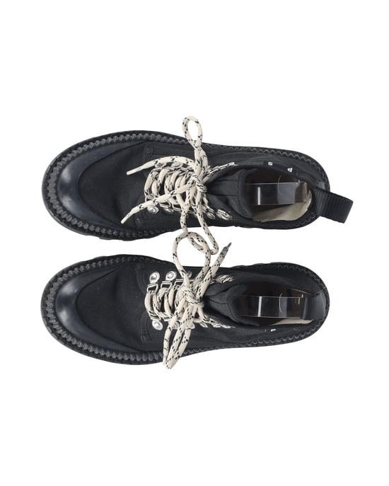 Proenza Schouler Lug-Sohle Stiefel aus schwarzem Canvas - Image 2