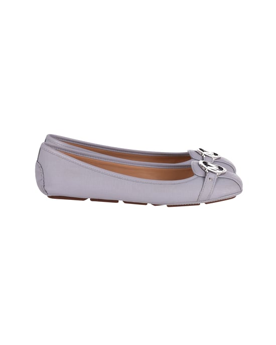 Michael Kors Fulton Mokassin Ballerinas aus pastellblauem Leder - Image 1